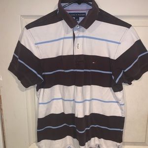 Tommy hillfiger t shirt size Small